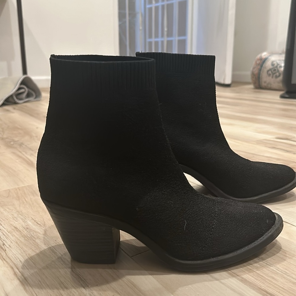 Blowfish Malibu Black knit Sock booties - size 11